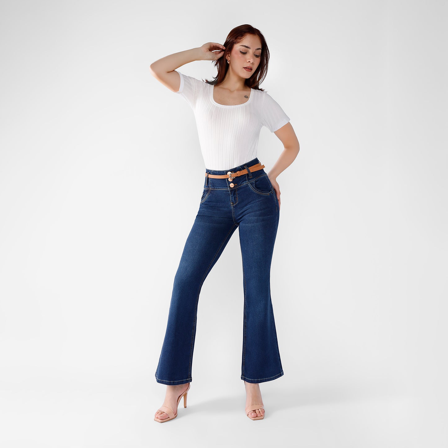 Pantalón Dama Daniela Cintura Flare Push Up 3 Botones