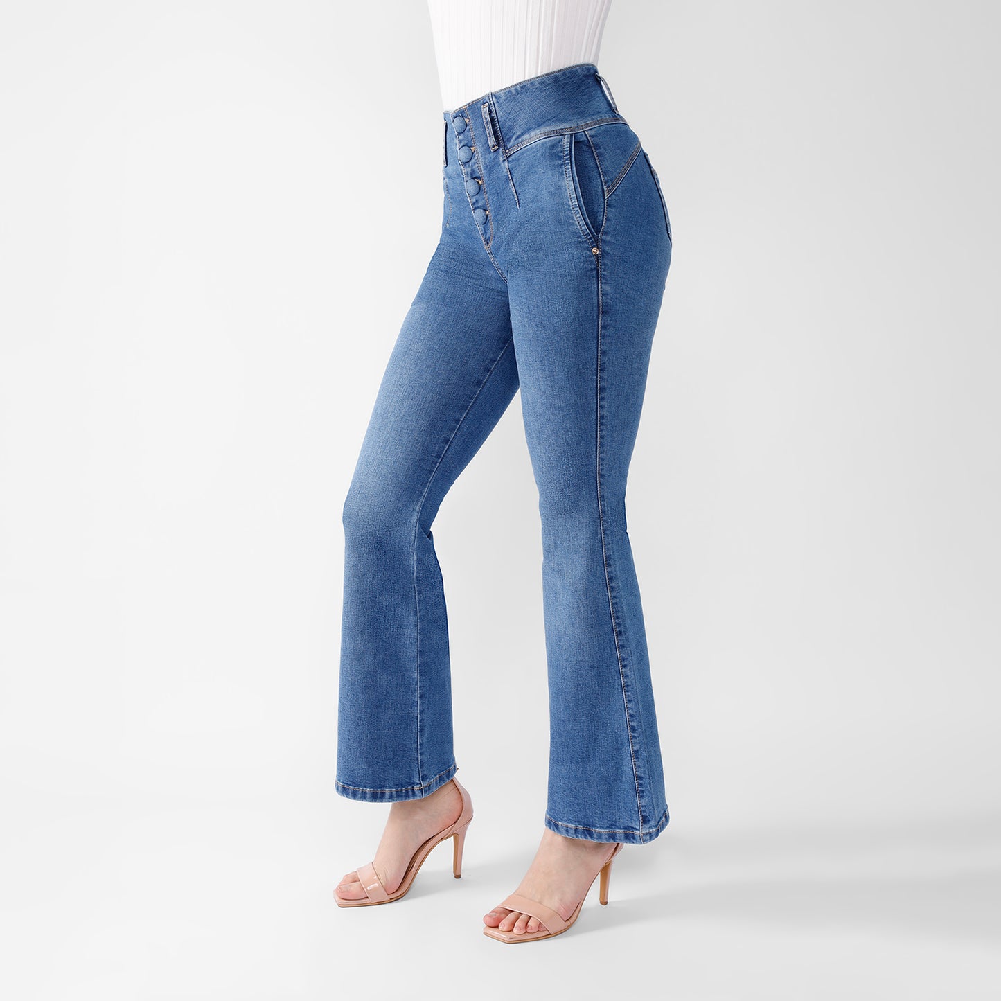 Pantalón Jean Cintura Flare Push Up 4 Botones