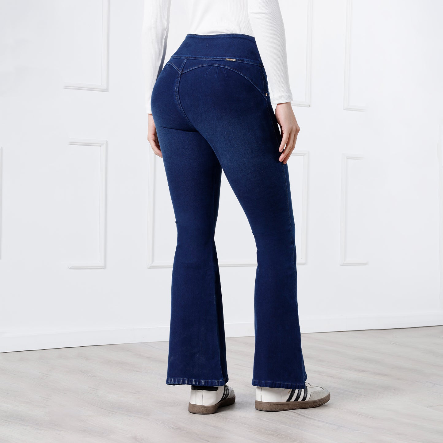 Pantalón French Terry Valeria Cintura Flare 3 Botones