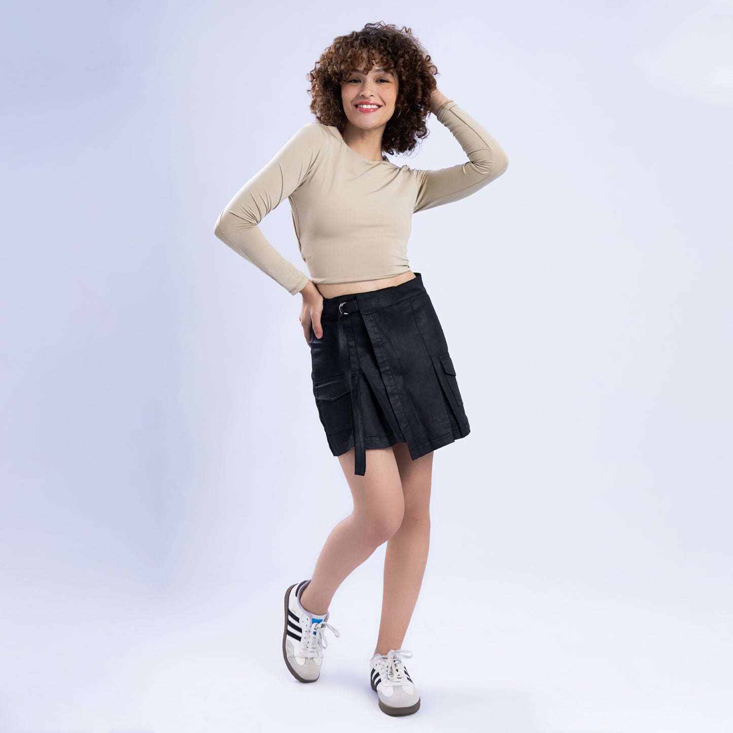 Falda Cargo Cuerina Pliegues Negro