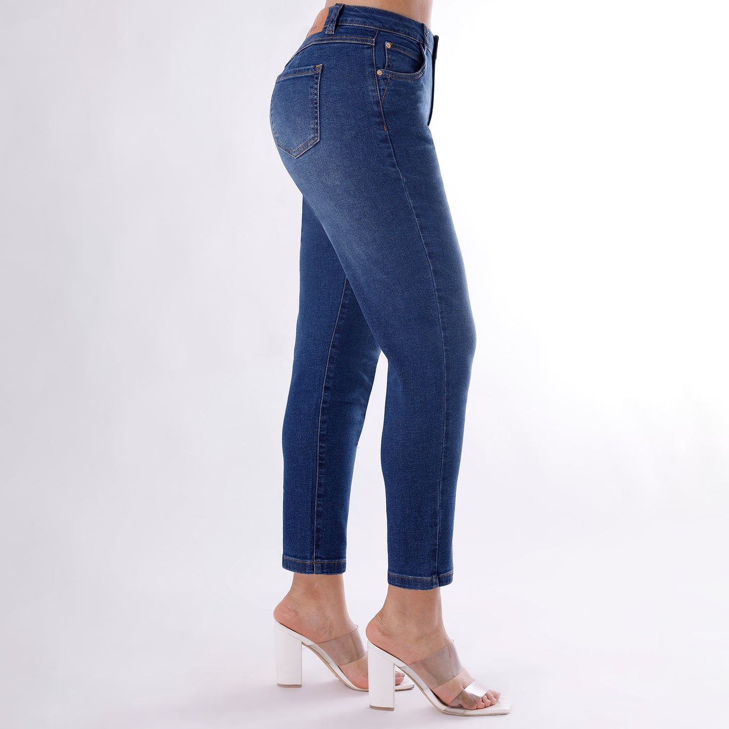 Jean Mom Fit Cintura Pepper Focalizado