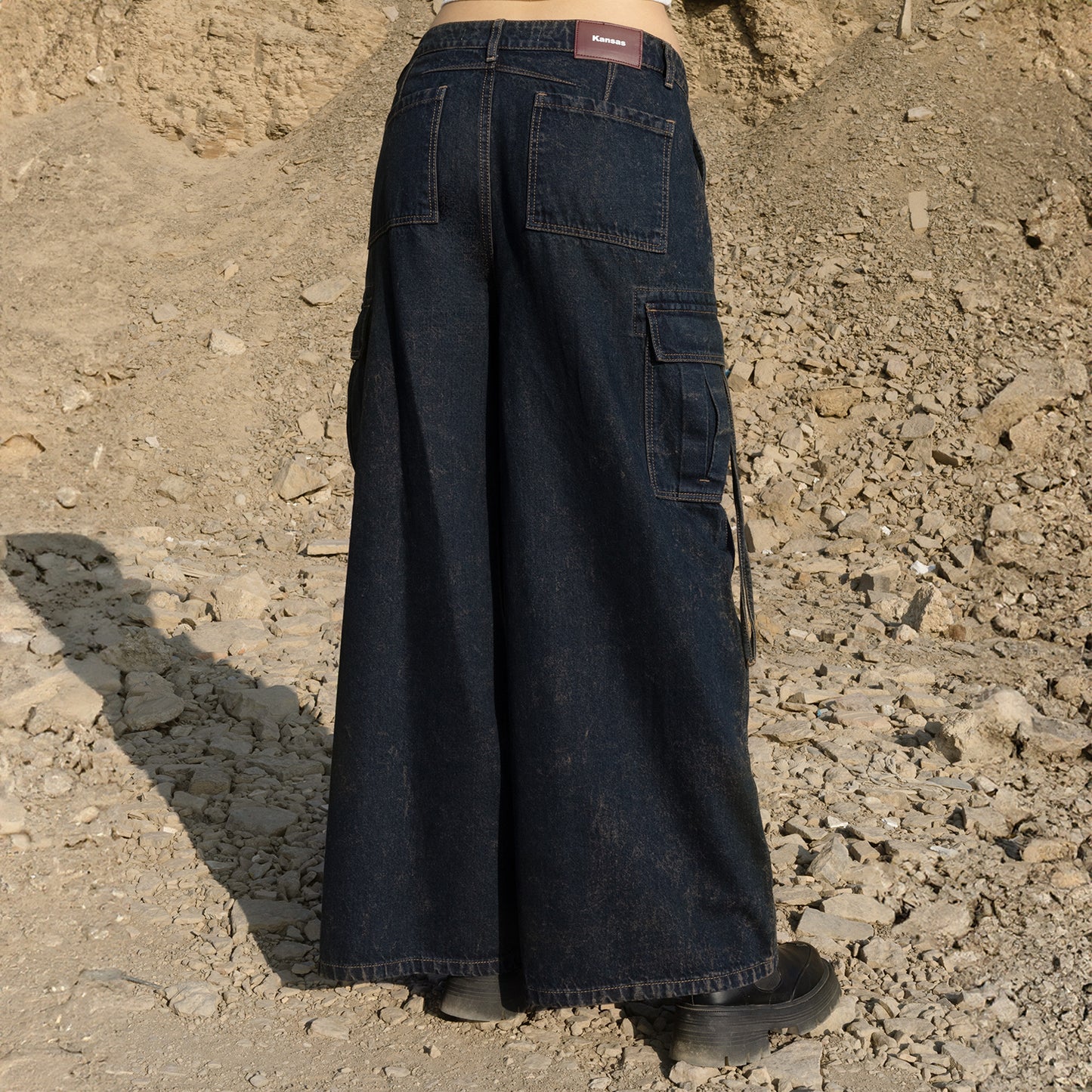 Jean Wide Loose Cargo Pepper Frosteado
