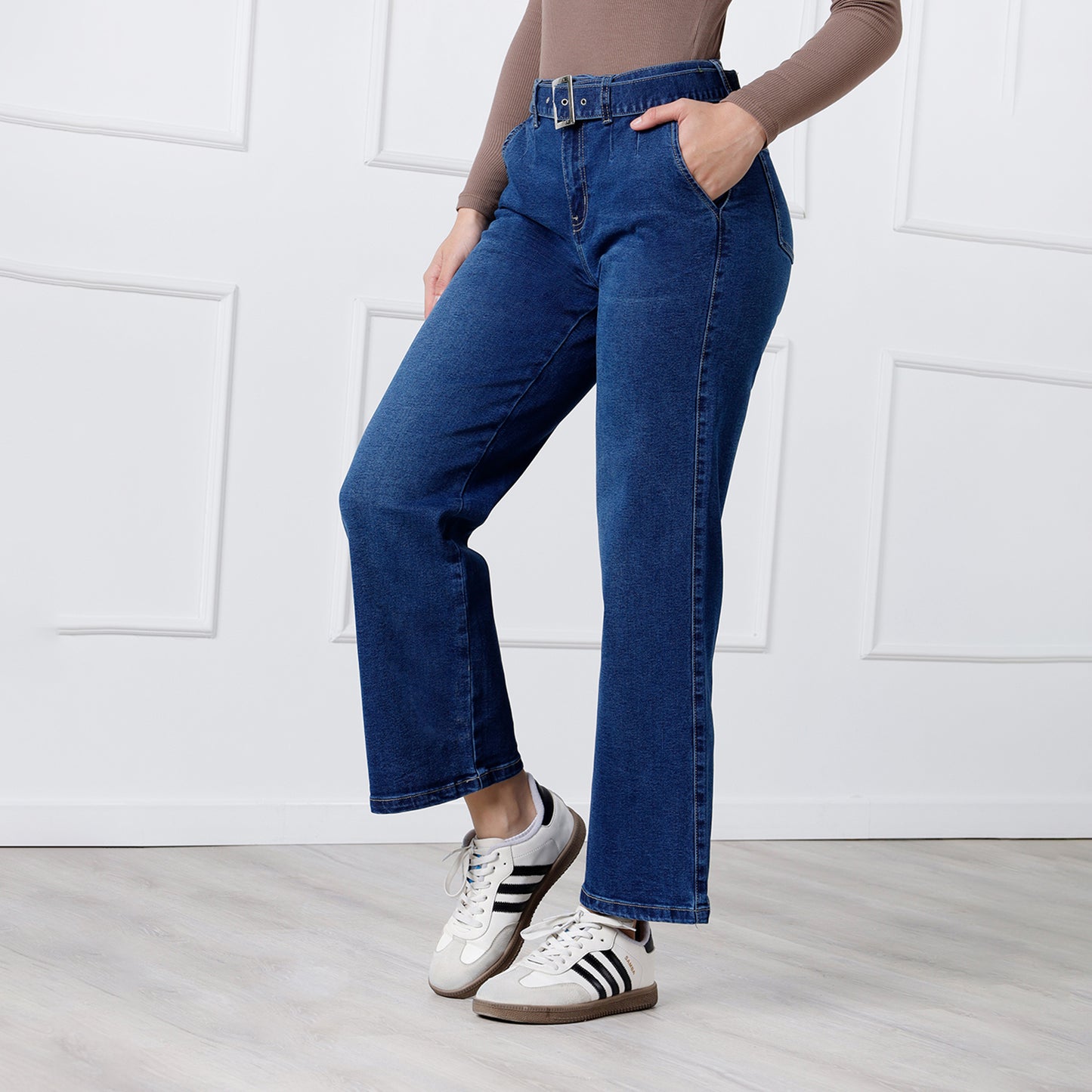 Pantalon Jean Cintura Wide Leg con Correa Denim.