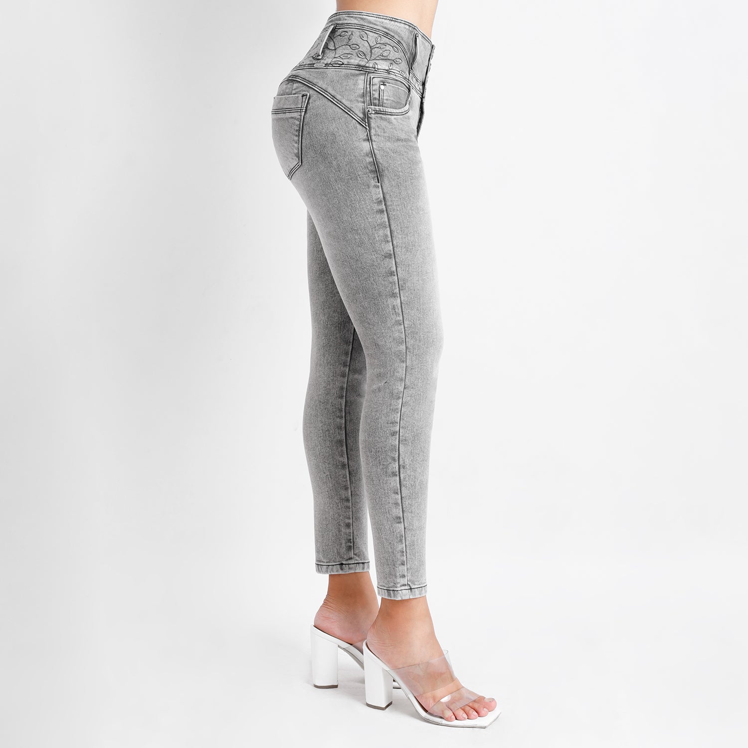 Jean mujer gris