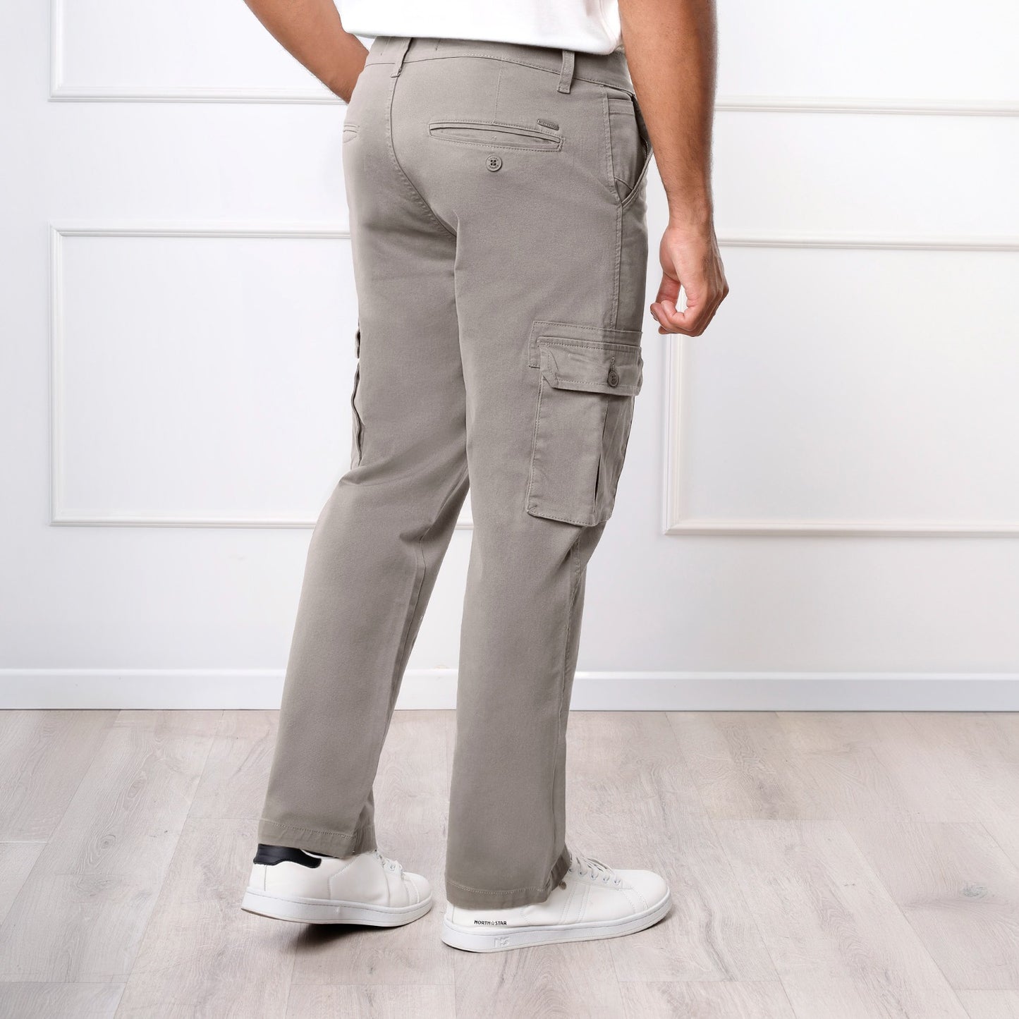 Pantalón de Caballero Cargo Loose Fit – Color Castor